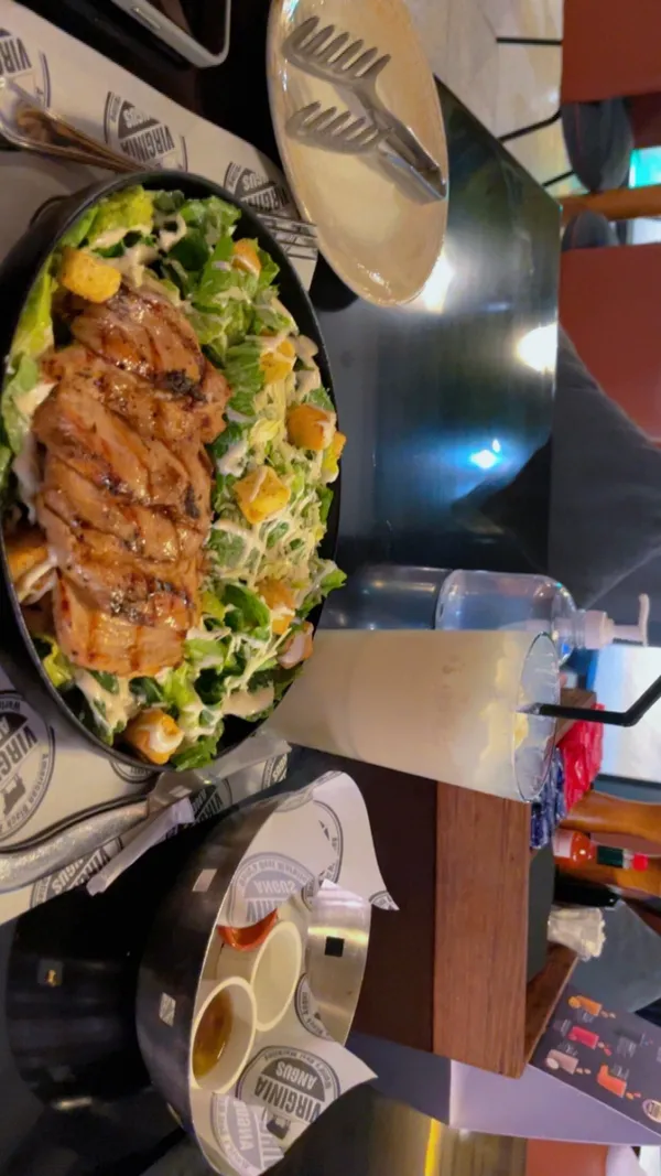 Virginia Angus Restaurant - Restaurants in Sharjah - photo 2