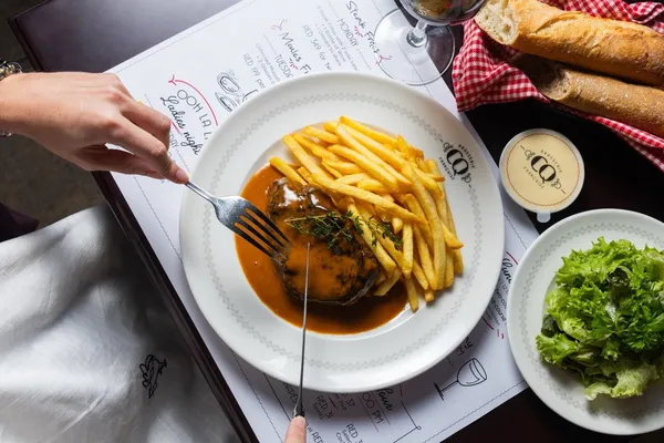 سي كيو فرنش براسري - أبراج بحيرات جميرا - مطاعم in دبي - photo 6