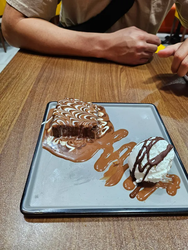 Grillzilla - Rolls & Bbq - Restaurants in Sharjah - photo 5