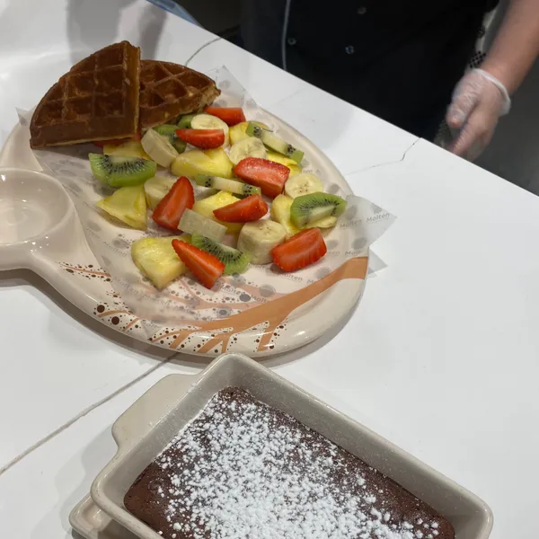 Molten Chocolate Cafe - Restaurants in Al Ain - photo 8