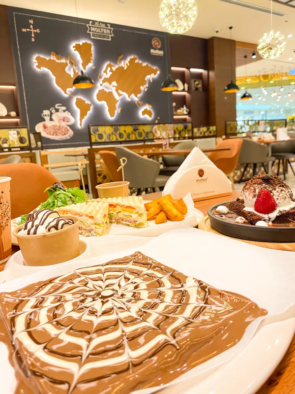 Molten Chocolate Cafe - Restaurants in Al Ain - photo 5