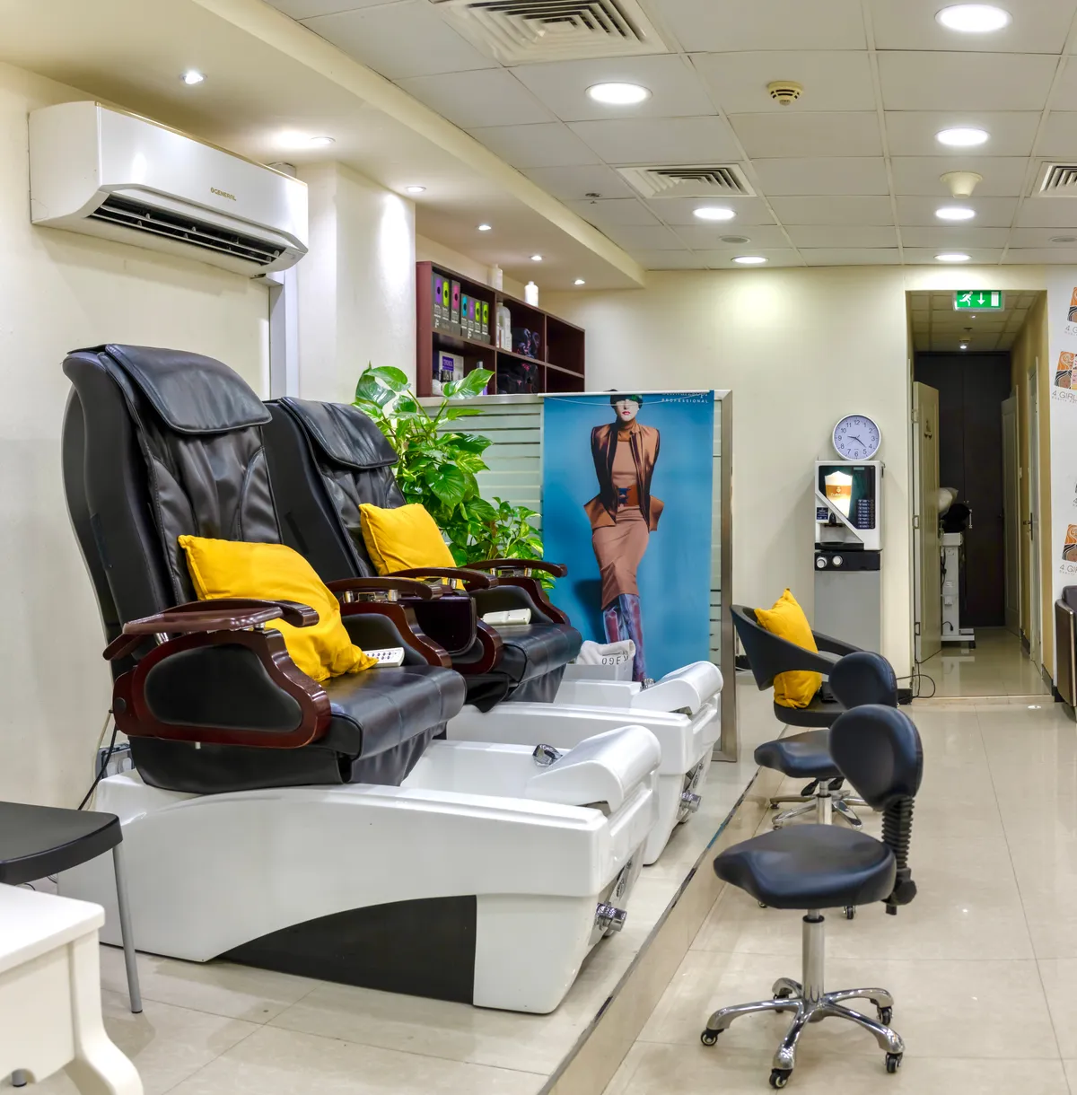 4 Girls Beauty Salon - Spas in Dubai - photo 3