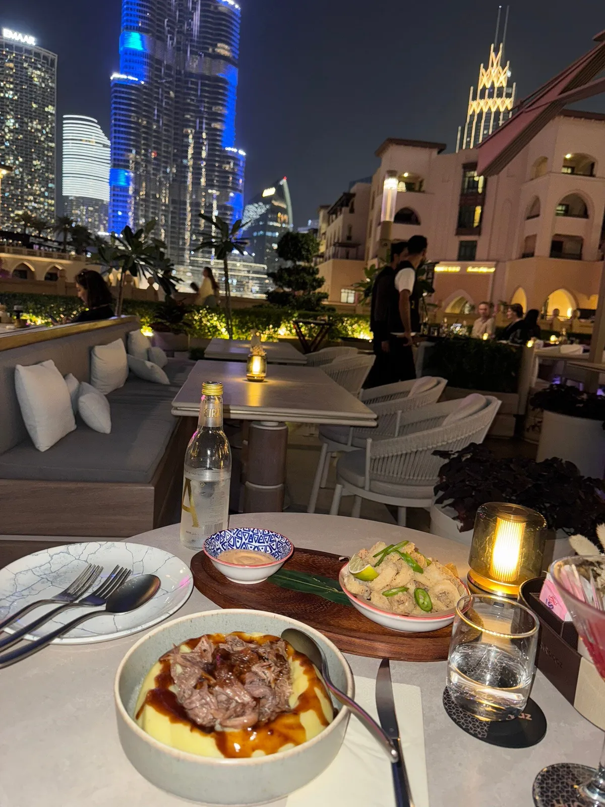 Huqqabaz Souk Al Bahar - Restaurants in Dubai - photo 8