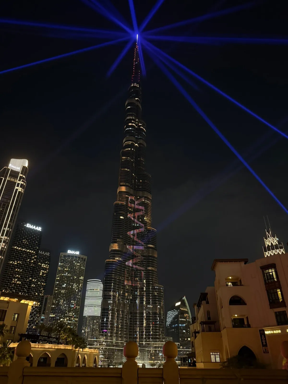 Huqqabaz Souk Al Bahar - Restaurants in Dubai - photo 10