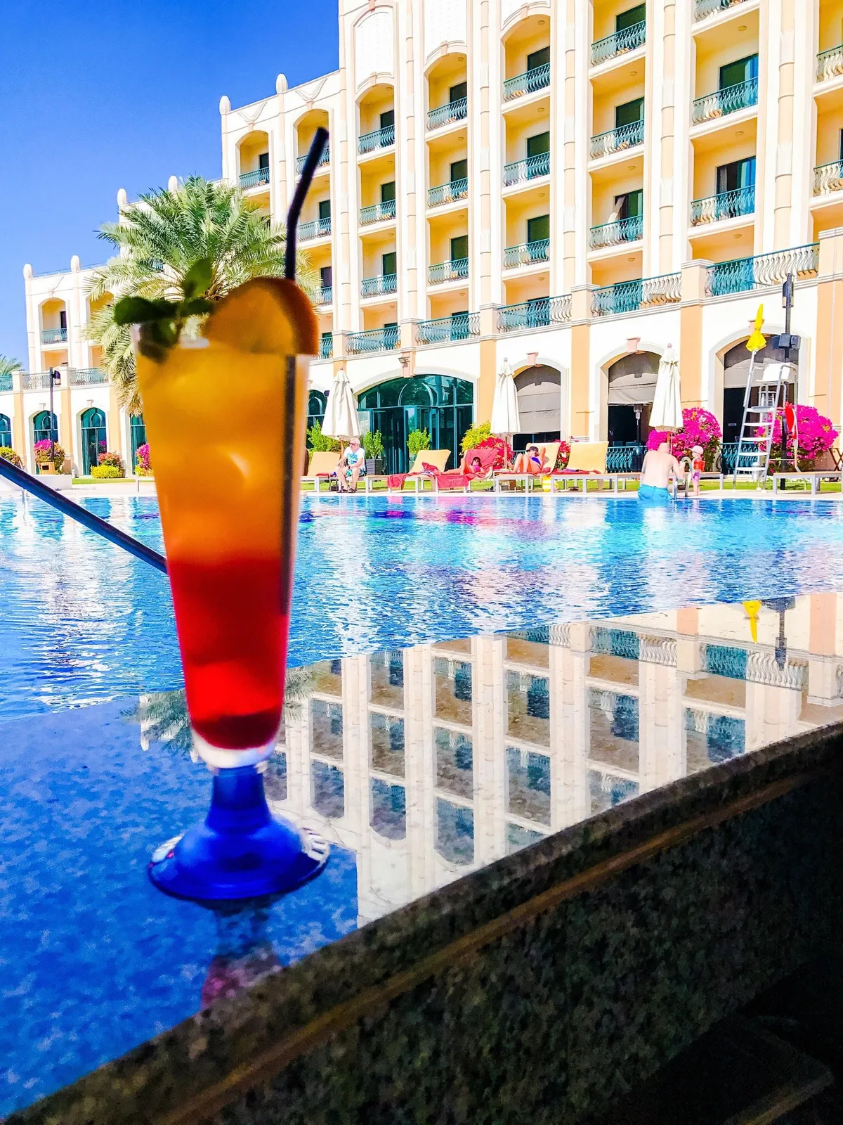 Aquarius Pool Bar - Restaurants in Al Ain - photo 6