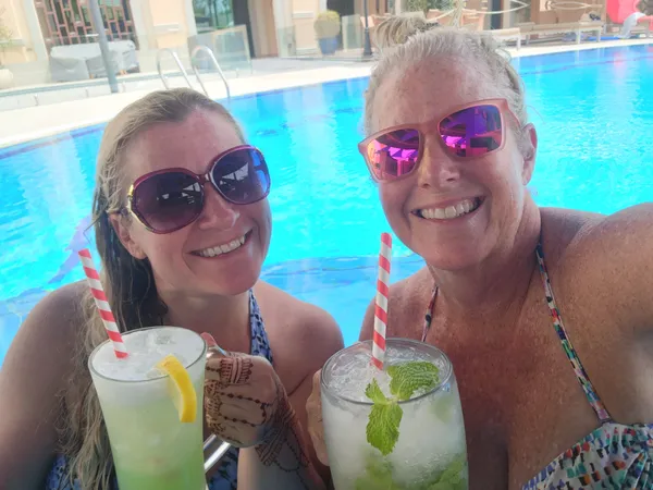 Aquarius Pool Bar - Restaurants in Al Ain - photo 8