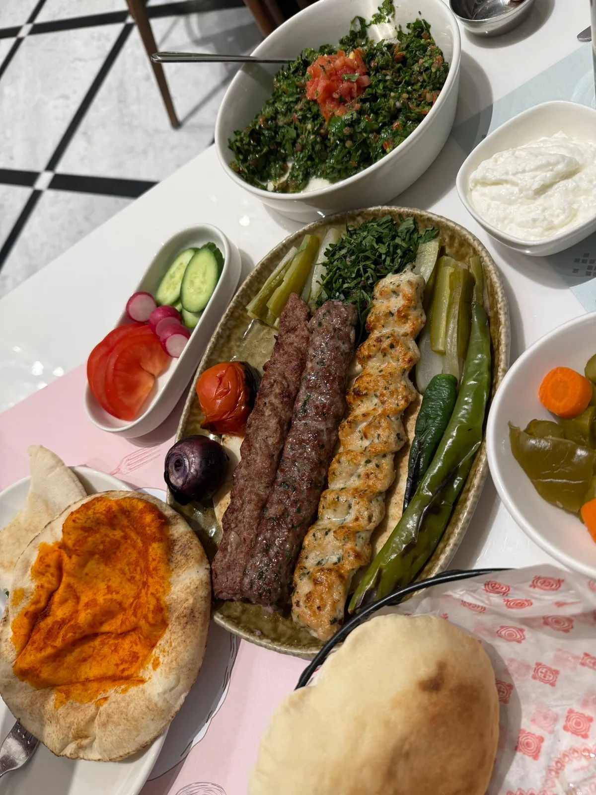  - مطاعم in أبو ظبي - photo 9