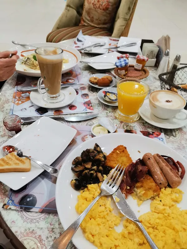 Shakespeare and Co. Al Jimi Mall - Restaurants in Al Ain - photo 3