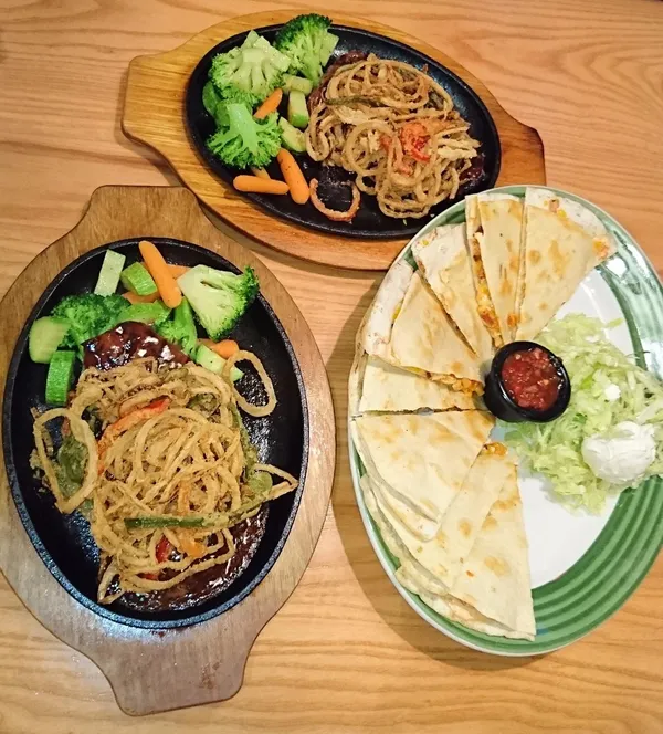 Applebee's - Restaurants in Sharjah - photo 5