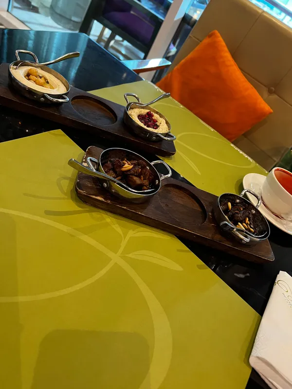 Solidaire - Restaurants in Al Ain - photo 9