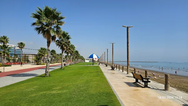 Wales Cafe - Restaurants in Fujairah - photo 10