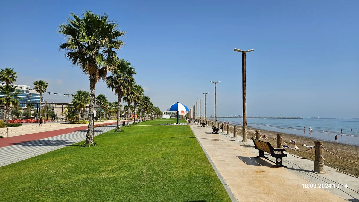 Wales Cafe - Restaurants in Fujairah - photo 10