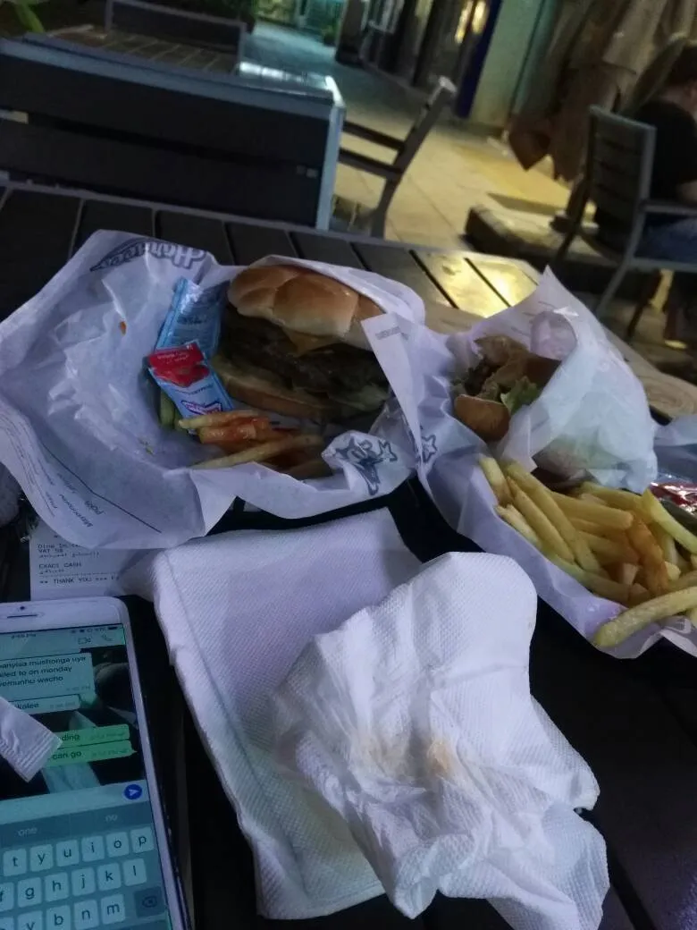 Hardee's - Restaurants in Al Ain - photo 4