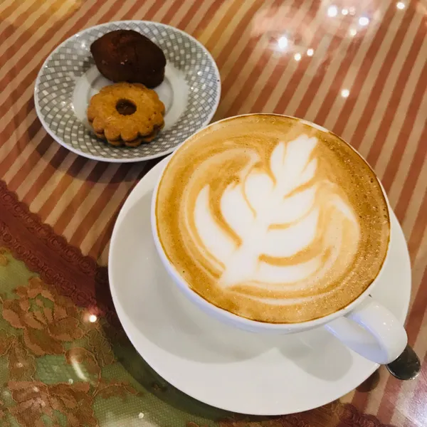  - مطاعم in أم القيوين - photo 2