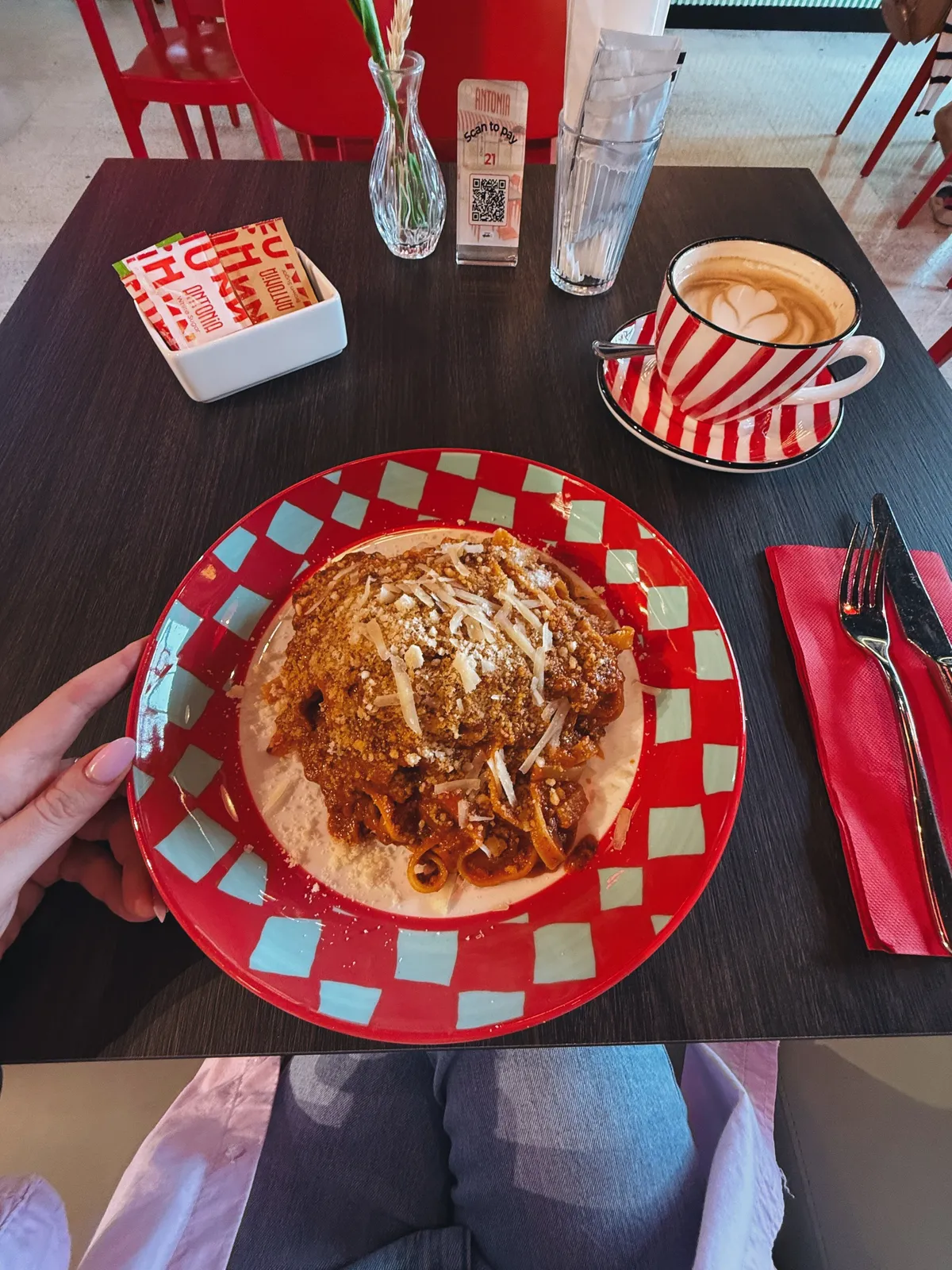 Antonia Yas Island - Restaurants in Abu Dhabi - photo 8