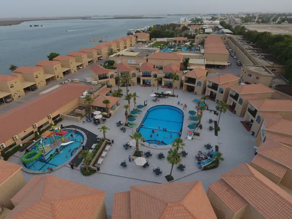 Racing Of Taste Café - Restaurants in Umm Al Quwain - photo 9