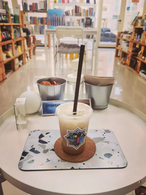 Zayed Bookshop - Restaurants in Umm Al Quwain - photo 6
