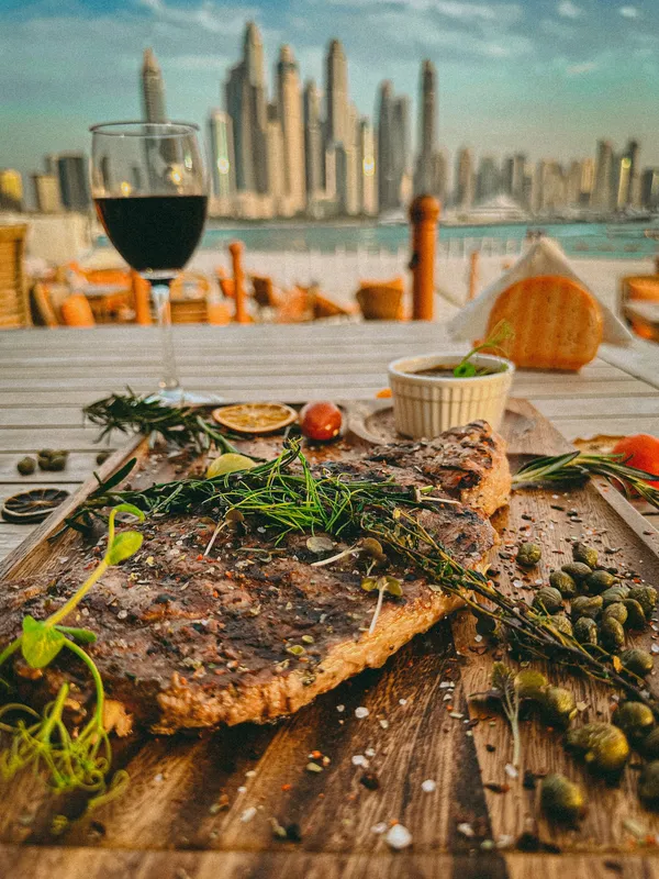 Orange Chameleon Restaurant and Lounge - Restaurants in Dubai - photo 2