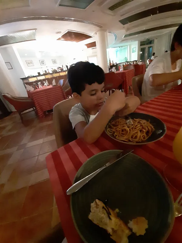  - مطاعم in الفجيرة - photo 8