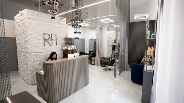 RH Boutique Hair Extensions salon - Spas in Dubai - photo 3
