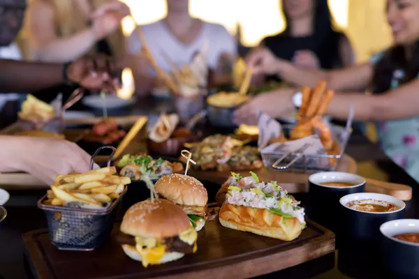  - مطاعم in أبو ظبي - photo 4