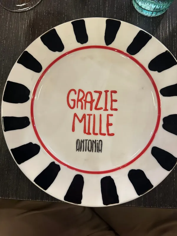 Antonia Al Zeina - Restaurants in Abu Dhabi - photo 10