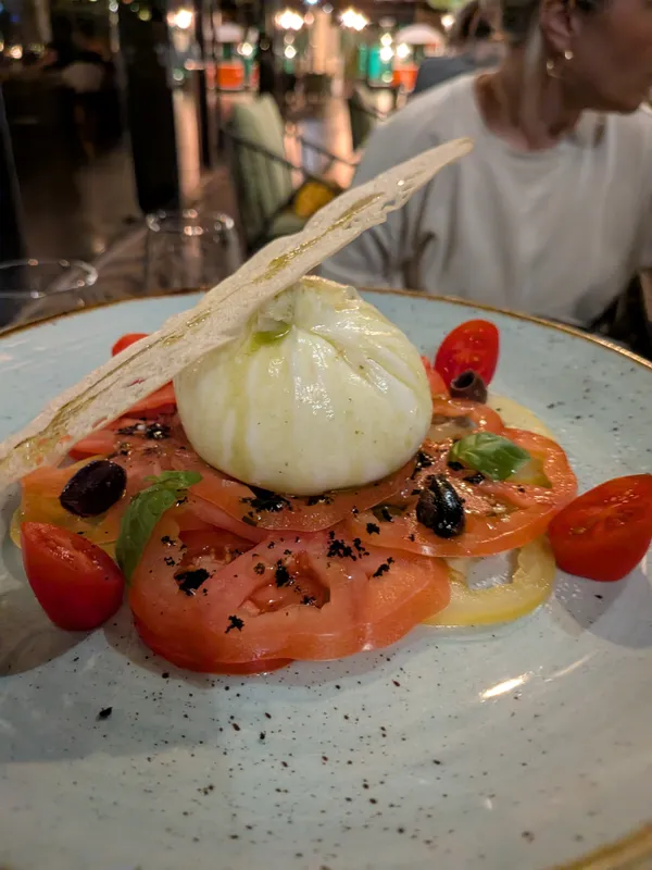 Filini Bar & Restaurant - Restaurants in Ajman - photo 7