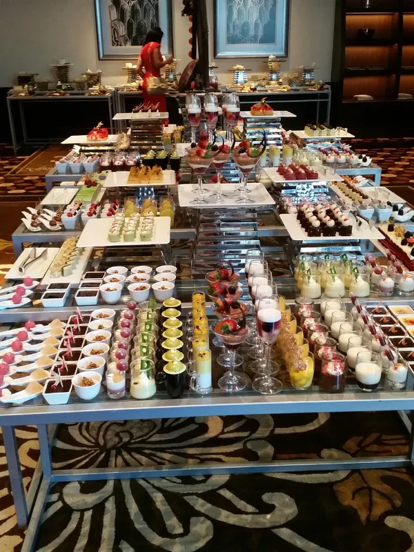 The Terrace On The Corniche - Restaurants in Abu Dhabi - photo 5