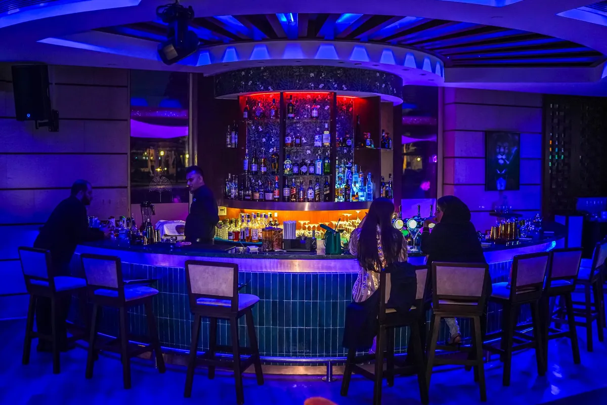 Society Room - Restaurants in Dubai - photo 3