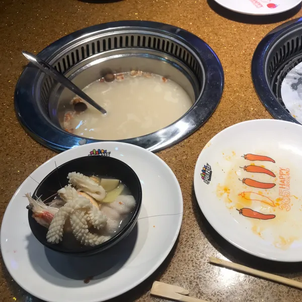Happy Farm Hot Pot BBQ And Buffet Ajman - Restaurants in Ajman - photo 2
