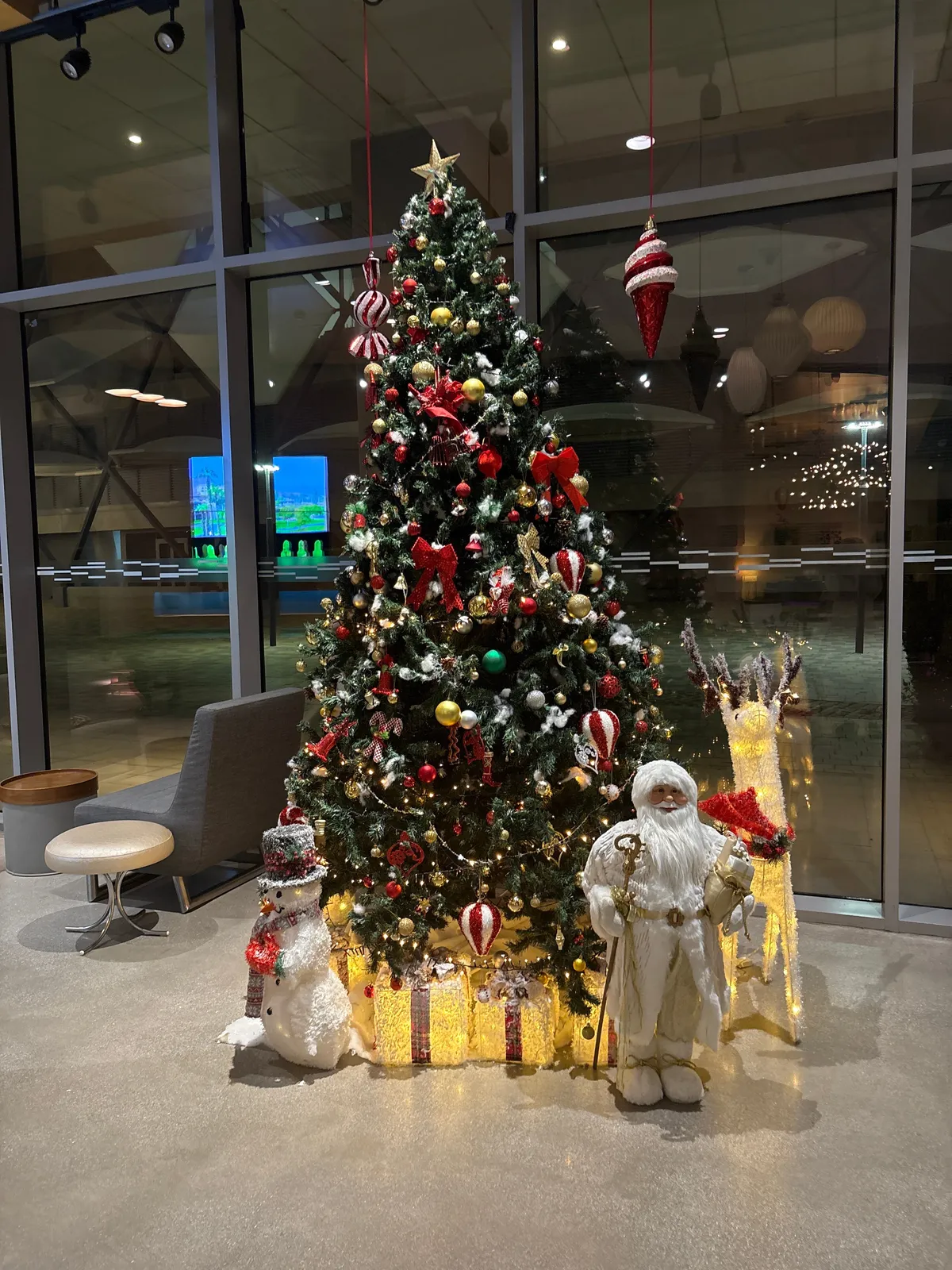 W XYZ Lounge - Restaurants in Al Ain - photo 6