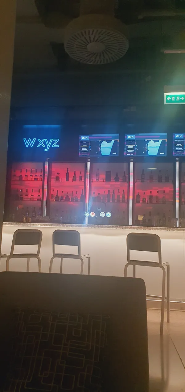 W XYZ Lounge - Restaurants in Al Ain - photo 4