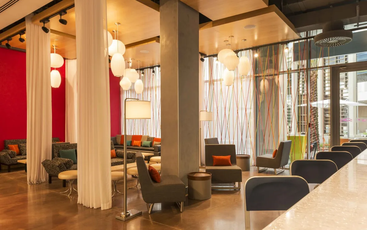 W XYZ Lounge - Restaurants in Al Ain - photo 2