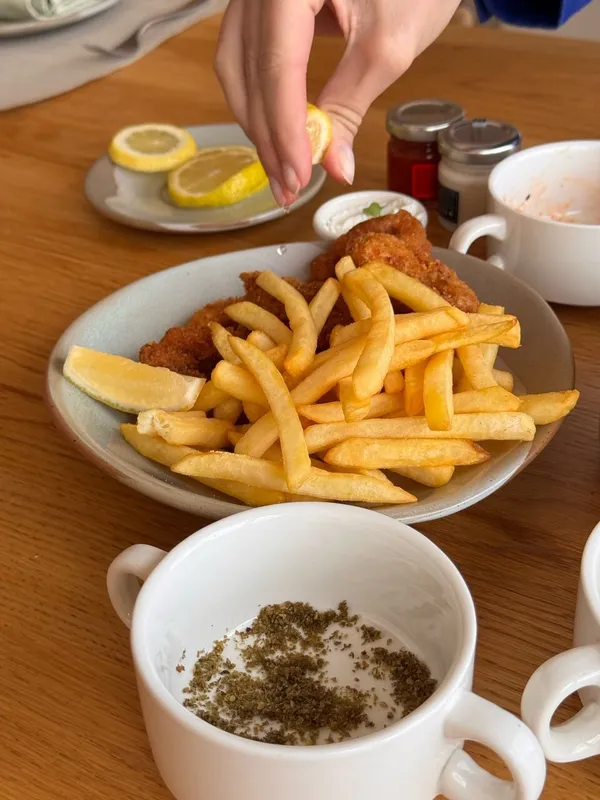 Wishi - Restaurants in Sharjah - photo 10