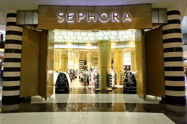Marina Mall Area